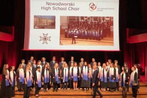 Nowodworski High School Chor